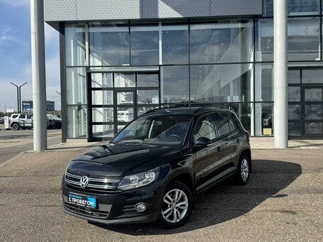 2012 Volkswagen Tiguan I Рестайлинг, чёрный, 695000 рублей, вид 1