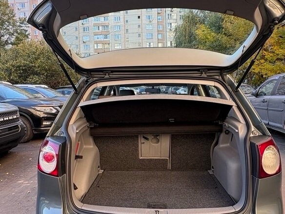 2008 Volkswagen Golf Plus I, серый, 520000 рублей - вид 5