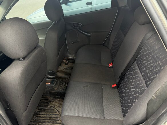 2004 Ford Focus I Рестайлинг, серебристый, 250000 рублей - вид 5
