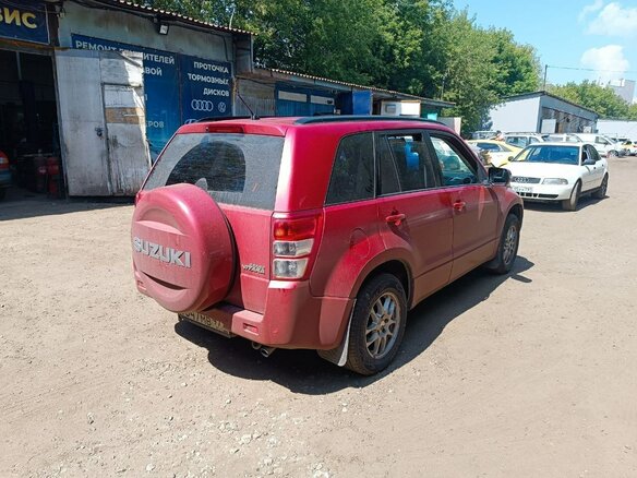 2010 Suzuki Grand Vitara II Рестайлинг, красный, 600000 рублей - вид 5