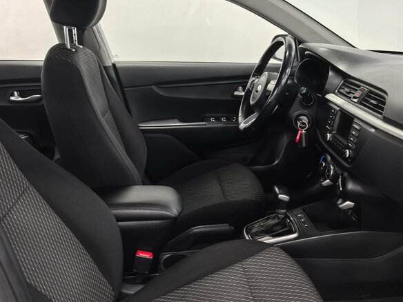 2018 Kia Rio IV, белый - вид 8
