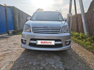 2002 Toyota Noah I (R60), серый, 1100000 рублей, вид 1