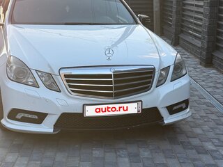 2013 Mercedes-Benz E-Класс 200 7G-Tronic IV (W212, S212, C207), белый, 1250000 рублей, вид 2
