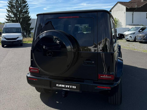 2026 Mercedes-Benz G-Класс 450 d III (W465) Рестайлинг, чёрный, 27000000 рублей - вид 2