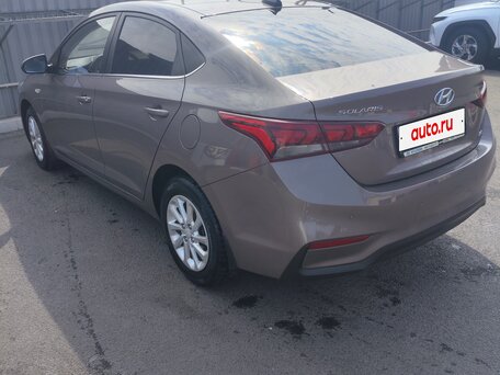 2018 Hyundai Solaris II, коричневый, 1280000 рублей, вид 1