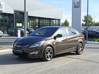 2015 Hyundai Solaris I Рестайлинг, коричневый, 599000 рублей, вид 1