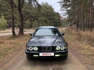 1989 BMW 7 серии 730i II (E32), серый, 370000 рублей, вид 5