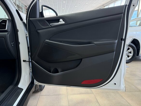2020 Hyundai Tucson III Рестайлинг, белый, 2700000 рублей - вид 20
