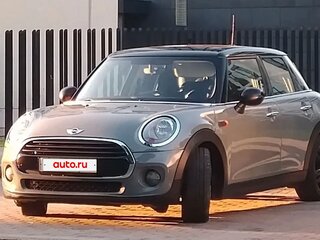 2018 Mini Hatch Cooper III (F55/F56), серый, 1400000 рублей, вид 2