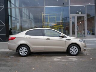 2014 Kia Rio 6-speed III, бежевый, 1020000 рублей, вид 4