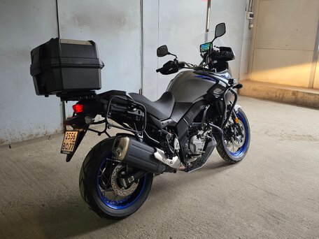 2021 Suzuki V-Strom DL 650, серебристый, 915000 рублей, вид 3