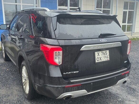 2020 Ford Explorer VI, чёрный, 3800000 рублей - вид 5