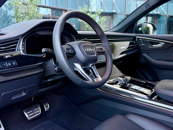 2023 Audi Q8 55 TFSI I (4M) Рестайлинг, серый, 13000000 рублей - вид 13