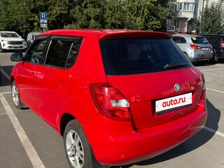 2009 Skoda Fabia II, красный, 200000 рублей, вид 4