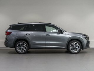 2025 Skoda Kodiaq II, серый, 6400000 рублей, вид 4