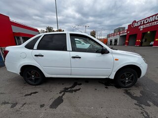 2013 Lada (ВАЗ) Granta I, белый, 370000 рублей, вид 4