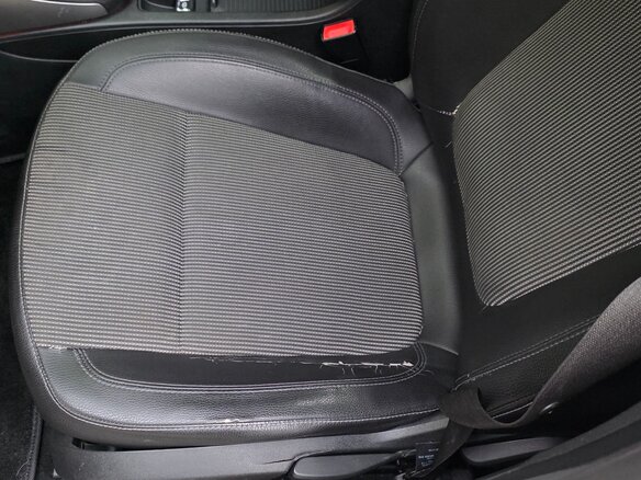 2011 Opel Astra J, белый - вид 22