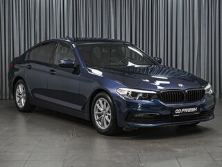 2019 BMW 5 серии 520d VII (G30/G31/G38), синий, 3120500 рублей, вид 1