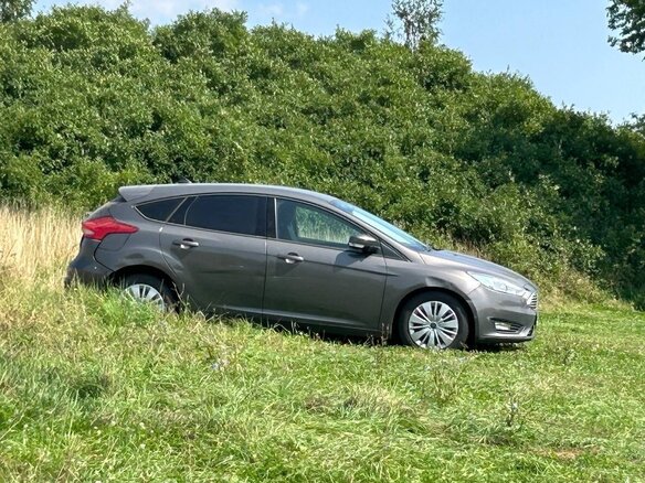 2018 Ford Focus III Рестайлинг, серый - вид 2