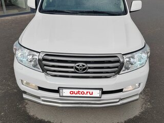 2010 Toyota Land Cruiser 200 Series, белый, 3100000 рублей, вид 1
