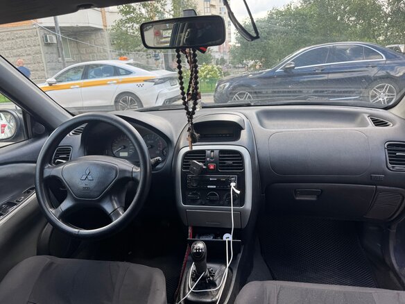 2000 Mitsubishi Carisma I Рестайлинг, синий, 75000 рублей - вид 6