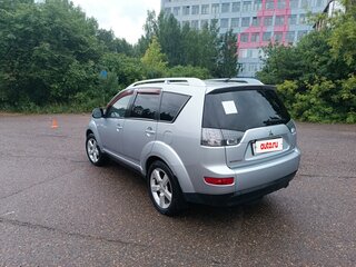 2008 Mitsubishi Outlander II, серебристый, 1100000 рублей, вид 4