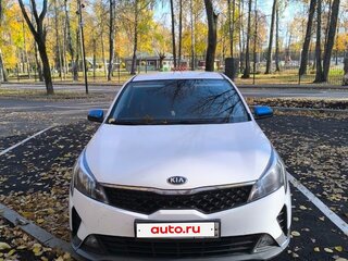 2020 Kia Rio IV Рестайлинг, синий, 1145000 рублей, вид 2