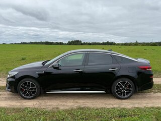 2019 Kia Optima IV Рестайлинг, чёрный, 2700000 рублей, вид 4