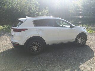 2018 Kia Sportage IV Рестайлинг, белый, 2450000 рублей, вид 2