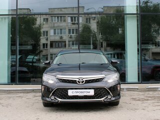 2017 Toyota Camry VII (XV50) Рестайлинг 2, чёрный, 2047000 рублей, вид 2