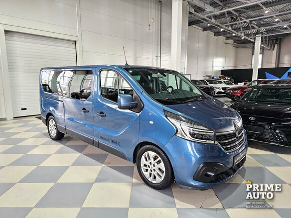 2020 Renault Trafic III, синий, 3499000 рублей - вид 2