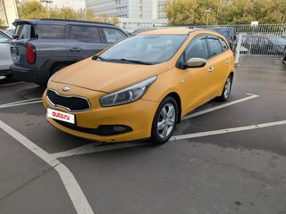 2014 Kia Ceed II, жёлтый, 367521 рублей, вид 2