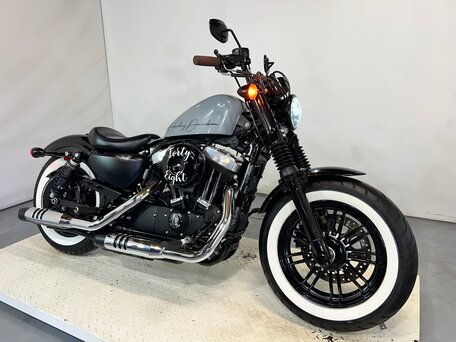 2017 Harley-Davidson Sportster 1200, серый, 760000 рублей, вид 5