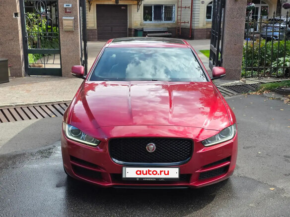 2016 Jaguar XE EcoBoost I, красный - вид 13
