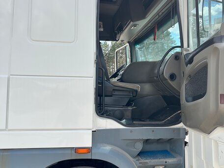 2008 DAF XF 105, белый, 1850000 рублей, вид 5