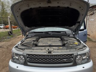 2011 Land Rover Range Rover Sport I Рестайлинг, серебристый, 1950000 рублей, вид 2