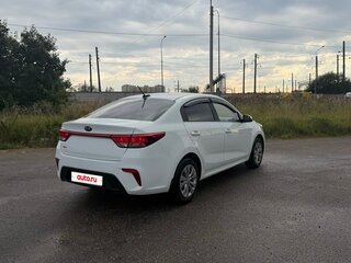 2017 Kia Rio IV, белый, 1500000 рублей, вид 5