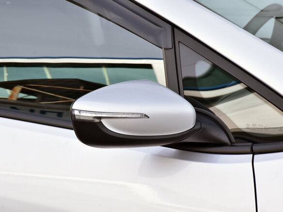 2019 Kia Cerato III Рестайлинг (Classic), серебристый, 1450000 рублей - вид 7