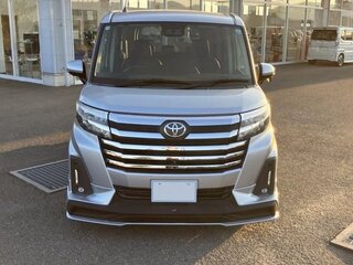 2023 Toyota Roomy I Рестайлинг, серебристый, 872000 рублей, вид 2
