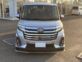 2023 Toyota Roomy I Рестайлинг, серебристый, 872000 рублей - вид 1