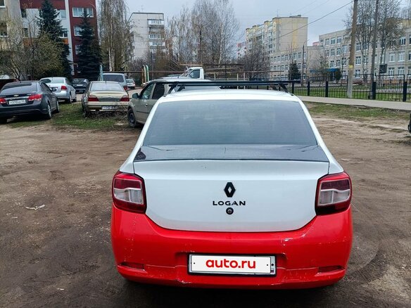 2015 Renault Logan II, белый, 200000 рублей - вид 2