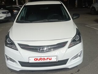 2015 Hyundai Solaris I Рестайлинг, белый, 610000 рублей, вид 4
