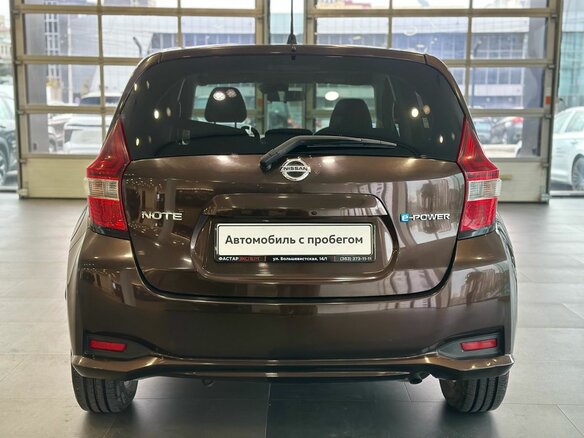 2016 Nissan Note e-Power II Рестайлинг, коричневый - вид 4