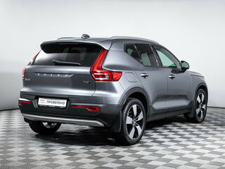 2018 Volvo XC40 I, серебристый, 3300000 рублей, вид 5