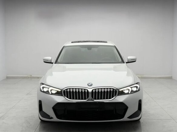 2023 BMW 3 серии 320i VII (G2x) Рестайлинг, белый, 3600000 рублей