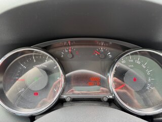 2012 Peugeot 3008 I, белый, 800000 рублей, вид 5