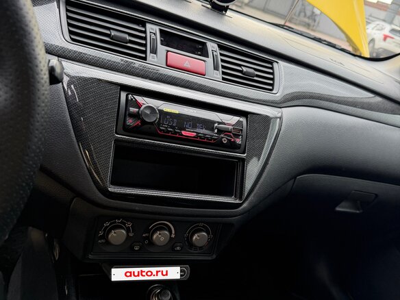 2006 Mitsubishi Lancer Evolution IX, жёлтый - вид 23