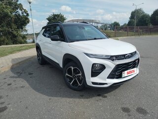 2022 Chevrolet TrailBlazer III, белый, 1600000 рублей, вид 3
