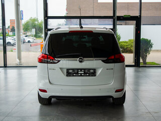 2017 Opel Zafira CNG C Рестайлинг, белый, 2050000 рублей, вид 5