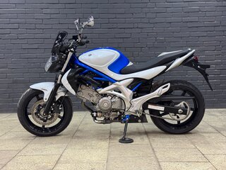 2010 Suzuki SFV 650 Gladius, синий, 515000 рублей, вид 3